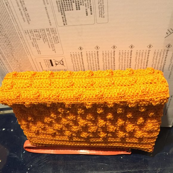 VINTAGE HAND KNITTED POPCORN SMALL HANDBAG - Picture 4 of 10